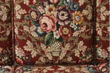 イギリスビンテージ　ERCOL(アーコール)　優雅でクラシカルな雰囲気を高める3人掛けソファ(アームソファ、3Pソファ、三人掛け、ヴィンテージ、英国、北欧)(R-069039)