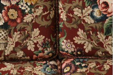 イギリスビンテージ　ERCOL(アーコール)　優雅でクラシカルな雰囲気を高める3人掛けソファ(アームソファ、3Pソファ、三人掛け、ヴィンテージ、英国、北欧)(R-069039)