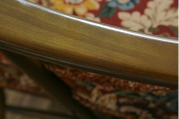 イギリスビンテージ　ERCOL(アーコール)　優雅でクラシカルな雰囲気を高める3人掛けソファ(アームソファ、3Pソファ、三人掛け、ヴィンテージ、英国、北欧)(R-069039)