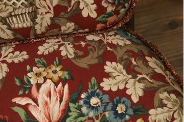 イギリスビンテージ　ERCOL(アーコール)　優雅でクラシカルな雰囲気を高める3人掛けソファ(アームソファ、3Pソファ、三人掛け、ヴィンテージ、英国、北欧)(R-069039)