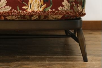 イギリスビンテージ　ERCOL(アーコール)　優雅でクラシカルな雰囲気を高める3人掛けソファ(アームソファ、3Pソファ、三人掛け、ヴィンテージ、英国、北欧)(R-069039)