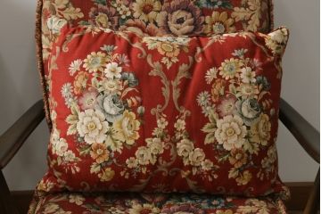 イギリスビンテージ　ERCOL(アーコール)　優雅でクラシカルな雰囲気を高める1人掛けソファ2脚セット(アームチェア、1Pソファ、一人掛け、椅子、イス、ヴィンテージ、英国)(R-069040)