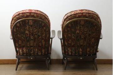 イギリスビンテージ　ERCOL(アーコール)　優雅でクラシカルな雰囲気を高める1人掛けソファ2脚セット(アームチェア、1Pソファ、一人掛け、椅子、イス、ヴィンテージ、英国)(R-069040)