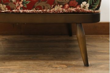 イギリスビンテージ　ERCOL(アーコール)　優雅でクラシカルな雰囲気を高めるオットマン(フットスツール、1Pソファ、1人掛けソファ、一人掛けソファ、椅子、イス、チェア、ヴィンテージ、英国)(R-069041)
