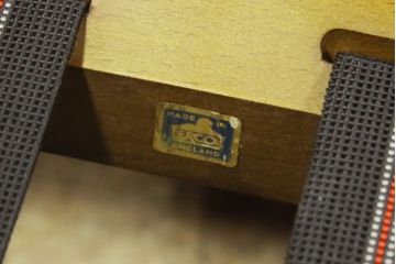 イギリスビンテージ　ERCOL(アーコール)　優雅でクラシカルな雰囲気を高めるオットマン(フットスツール、1Pソファ、1人掛けソファ、一人掛けソファ、椅子、イス、チェア、ヴィンテージ、英国)(R-069041)