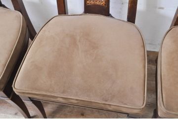 中古　DREXEL HERITAGE(ドレクセルヘリテイジ)　TRIUNE(トライユン)　落ち着いた色合いが魅力的なクラシカルな佇まいのダイニングチェア4脚セット(サイドチェア、椅子、イス)(R-069042)