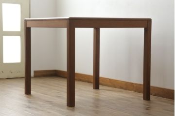 和製ビンテージ　木の温もり溢れるシンプルなデザインが美しいエクステンションダイニングテーブル(4人掛け、6人掛け、エクステンションテーブル、拡張式テーブル、食卓、作業台、ヴィンテージ)(R-069046)