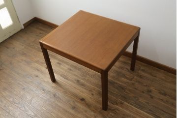 和製ビンテージ　木の温もり溢れるシンプルなデザインが美しいエクステンションダイニングテーブル(4人掛け、6人掛け、エクステンションテーブル、拡張式テーブル、食卓、作業台、ヴィンテージ)(R-069046)