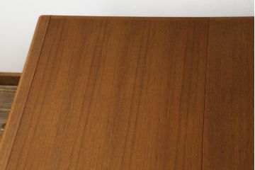 和製ビンテージ　木の温もり溢れるシンプルなデザインが美しいエクステンションダイニングテーブル(4人掛け、6人掛け、エクステンションテーブル、拡張式テーブル、食卓、作業台、ヴィンテージ)(R-069046)