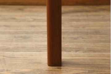 和製ビンテージ　木の温もり溢れるシンプルなデザインが美しいエクステンションダイニングテーブル(4人掛け、6人掛け、エクステンションテーブル、拡張式テーブル、食卓、作業台、ヴィンテージ)(R-069046)