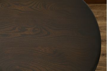 イギリスビンテージ　希少モデル　ERCOL(アーコール)　クラシカルな雰囲気漂うオーバル型ローテーブル(リビングテーブル、センターテーブル、楕円、英国、ヴィンテージ)(R-069048)