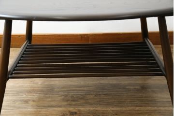 イギリスビンテージ　希少モデル　ERCOL(アーコール)　クラシカルな雰囲気漂うオーバル型ローテーブル(リビングテーブル、センターテーブル、楕円、英国、ヴィンテージ)(R-069048)