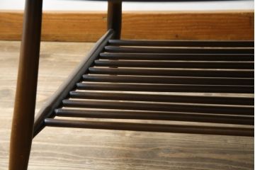 イギリスビンテージ　希少モデル　ERCOL(アーコール)　クラシカルな雰囲気漂うオーバル型ローテーブル(リビングテーブル、センターテーブル、楕円、英国、ヴィンテージ)(R-069048)