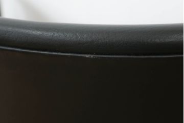 北欧ビンテージ　ノルウェー製　ブルクスボ(BRUKSBO)社　エルトン(Elton)　ローズウッド材の美しい木肌が高級感を高めるアームチェア(ダイニングチェア、ワークチェア、椅子、イス、いす、ヴィンテージ)(R-069051)
