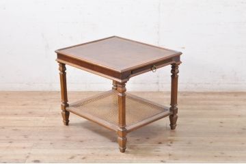 中古　DREXEL HERITAGE(ドレクセルヘリテイジ)　補助テーブル付きのクラシカルなサイドテーブル(ローテーブル、コーヒーテーブル、エンドテーブル、ナイトテーブル、飾り台)(R-069054)