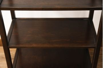 和製ビンテージ　希少な絶版品　北海道民芸家具　シンプルながらもクラシカルな雰囲気漂う小振りな飾り棚(シェルフ、オープンラック、本棚、収納棚、ヴィンテージ)(R-069055)