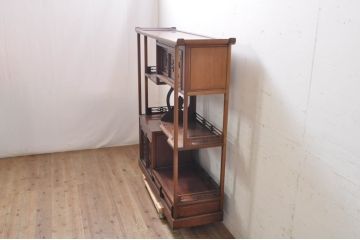 和製ビンテージ　花梨(カリン)材　美しい透かし彫りが上品な雰囲気を醸し出す飾り棚(茶棚、戸棚、収納棚、違い棚、ヴィンテージ)(R-069058)