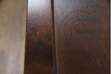 中古　北海道民芸家具　シックなお部屋にも似合う電話台(サイドテーブル、ナイトテーブル、花台、収納棚)(R-069059)