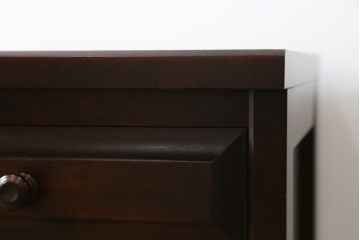 中古　北海道民芸家具　シックで落ち着いた空間づくりに活躍するローチェスト(ローボード、引き出し)(R-069060)