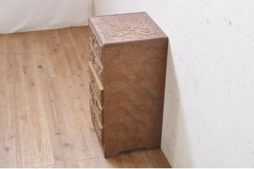 中古　美品　伝統工芸　安田昇泉作　日光彫り　細部まで施された彫りが美しい小引き出し(卓上収納、小物収納)(R-069062)