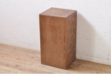 中古　美品　伝統工芸　安田昇泉作　日光彫り　細部まで施された彫りが美しい小引き出し(卓上収納、小物収納)(R-069062)