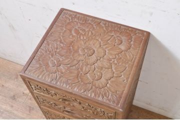 中古　美品　伝統工芸　安田昇泉作　日光彫り　細部まで施された彫りが美しい小引き出し(卓上収納、小物収納)(R-069062)