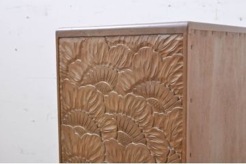中古　美品　伝統工芸　安田昇泉作　日光彫り　細部まで施された彫りが美しい小引き出し(卓上収納、小物収納)(R-069062)