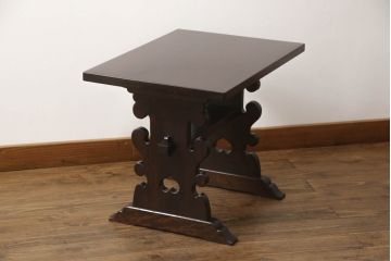 中古　美品　松本民芸家具　脚の透かし彫りが目を引く#14型茶卓(サイドテーブル、コーヒーテーブル)(定価約13万円)(R-069065)