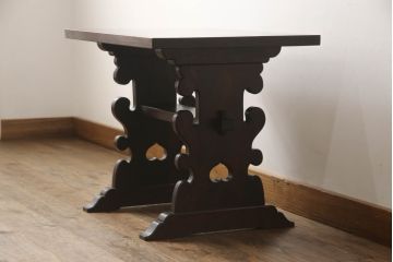 中古　美品　松本民芸家具　脚の透かし彫りが目を引く#14型茶卓(サイドテーブル、コーヒーテーブル)(定価約13万円)(R-069065)