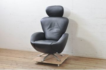 中古　Cassina(カッシーナ)　K10 DODO(ドド)　洗練されたモダンデザインが目を引くシェーズロング(リクライニングチェア、アームチェア、椅子、イス、一人掛けソファ、1人掛けソファ)(定価約104万5千円)(R-069067)