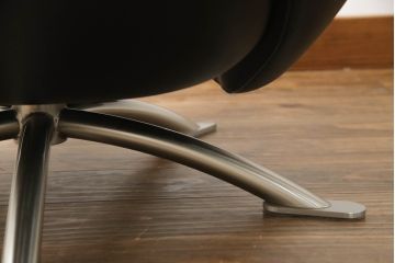 中古　美品　Cassina(カッシーナ)　K10 DODO(ドド)　洗練されたモダンデザインが目を引くシェーズロング(リクライニングチェア、アームチェア、椅子、イス、一人掛けソファ、1人掛けソファ)(定価約104万5千円)(R-069068)
