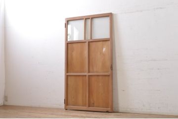 アンティーク建具　栗材枠の木味が魅力的などこか懐かしい雰囲気漂うドア1枚(木製扉)(R-069073)