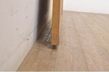 アンティーク建具　栗材枠の木味が魅力的などこか懐かしい雰囲気漂うドア1枚(木製扉)(R-069073)
