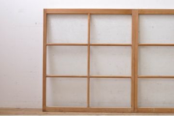 アンティーク建具　古い木味が魅力的な結霜ガラス窓2枚セット(引き戸、ガラス戸)(R-069075)
