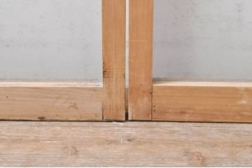 アンティーク建具　古い木味が魅力的な結霜ガラス窓2枚セット(引き戸、ガラス戸)(R-069075)