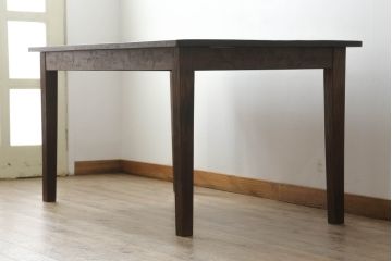 中古　美品　伝統工芸　軽井沢彫り　咲き誇る花の彫刻が美しいダイニングテーブル(作業台、食卓、2人掛け、4人掛け、二人掛け、四人掛け)(R-069078)