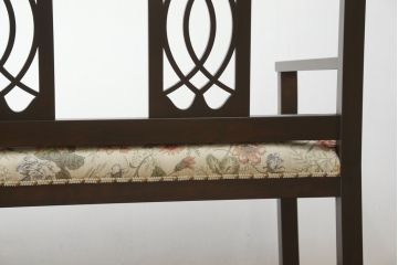 中古　ラフジュ工房オリジナル　大正ロマン風　透かし彫りのデザインと華やかなファブリックが素敵なソファベンチ(ラブソファ、二人掛けソファ、2人掛けソファ、2P、アームソファ、ダイニングソファ)(R-069087)