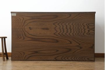 中古　岩谷堂箪笥　重厚感ある金具と力強い杢目が目を惹くサイドボード(和箪笥、収納タンス、衣装箪笥、引き出し、サイドチェスト)(R-069089)
