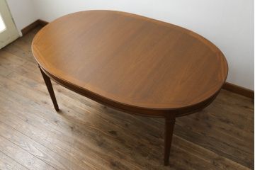 中古　DREXEL HERITAGE(ドレクセルヘリテイジ)　Triune(トライユン)　品のある佇まいが魅力のダイニングテーブル(エクステンションテーブル、食卓、4人掛け、6人掛け、8人掛け)(R-069097)