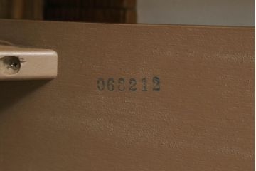 中古　DREXEL HERITAGE(ドレクセルヘリテイジ)　Triune(トライユン)　品のある佇まいが魅力のダイニングテーブル(エクステンションテーブル、食卓、4人掛け、6人掛け、8人掛け)(R-069097)