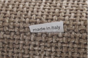 中古　美品　イタリア　Molteni&C(モルテーニ)　CAMDEN(カムデン)　優雅なくつろぎのひと時におすすめなソファ(二人掛け、2人掛け、2P、三人掛け、3人掛け、トリプルソファ)(定価約585,000円)(R-069098)