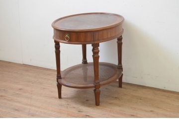 中古　DREXEL HERITAGE(ドレクセルヘリテイジ)　Cameo Classics(キャメオクラシックス)　上品な佇まいが魅力の引き出し付きサイドテーブル(ナイトテーブル、エンドテーブル、ローテーブル、花台、飾り台)(R-069107)