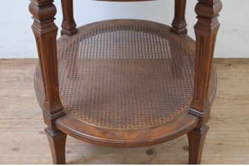 中古　DREXEL HERITAGE(ドレクセルヘリテイジ)　Cameo Classics(キャメオクラシックス)　上品な佇まいが魅力の引き出し付きサイドテーブル(ナイトテーブル、エンドテーブル、ローテーブル、花台、飾り台)(R-069107)