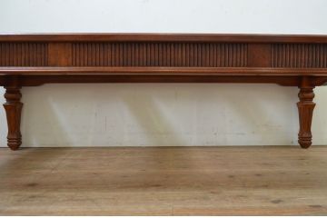 中古　DREXEL HERITAGE(ドレクセルヘリテイジ)　Cameo Classics(キャメオクラシックス)　クラシカルな佇まいのカクテルテーブル(ローテーブル、センターテーブル、リビングテーブル)(定価約68万円)(R-069109)