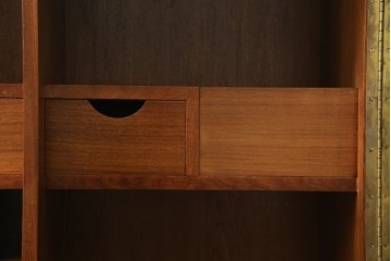 ヨーロッパヴィンテージ　チーク材　ワインラックに活躍!クラシカルなデザインが素敵なサーバー　(R-069111)