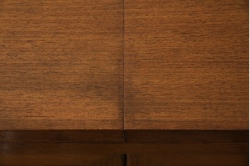 ヨーロッパヴィンテージ　チーク材　ワインラックに活躍!クラシカルなデザインが素敵なサーバー　(R-069111)