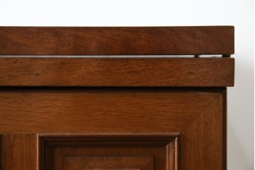 ヨーロッパヴィンテージ　チーク材　ワインラックに活躍!クラシカルなデザインが素敵なサーバー　(R-069111)