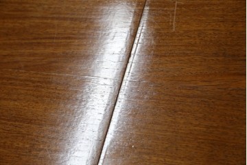 ヨーロッパヴィンテージ　チーク材　ワインラックに活躍!クラシカルなデザインが素敵なサーバー　(R-069111)