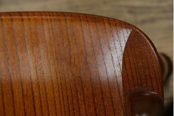 中古　美品!!　松本民芸家具　欅(ケヤキ)材　艶やかな漆塗りと存在感のあるホイールデザインが格好良い大キャプテンチェア　定価約60万円　(R-069114)