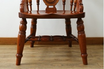 中古　美品!!　松本民芸家具　欅(ケヤキ)材　艶やかな漆塗りと存在感のあるホイールデザインが格好良い大キャプテンチェア　定価約60万円　(R-069114)